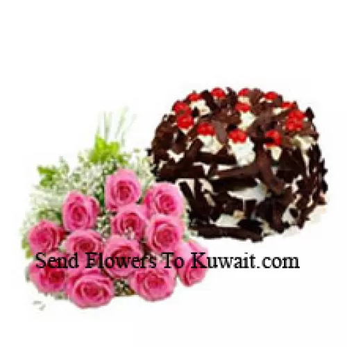 Bouquet de 12 roses roses accompagné d'un gâteau croustillant au chocolat de 1 kg